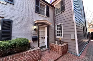 1072 Thomas Jefferson St NW, Washington, DC 20007 - Photo 4