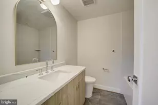 3118 Mt Pleasant St NW, Washington, DC 20010 - Photo 12