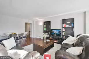 1101 3rd St SW, Washington, DC 20024 - Photo 8