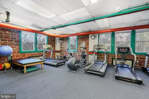 4000 Cathedral Ave NW, Washington, DC 20016 - Photo 28