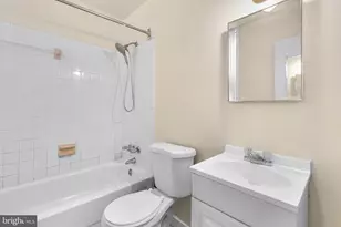 237 8th St NE, Washington, DC 20002 - Photo 8