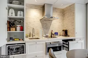 1040 31st St NW, Washington, DC 20007 - Photo 14