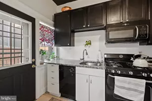 1833 S St NW, Washington, DC 20009 - Photo 12