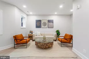 1724 Connecticut Ave NW, Washington, DC 20009 - Photo 6