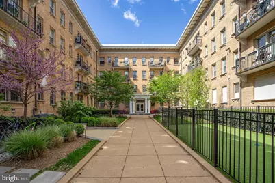 1401 Columbia Road NW #219, Washington, DC 20009 - Photo 2