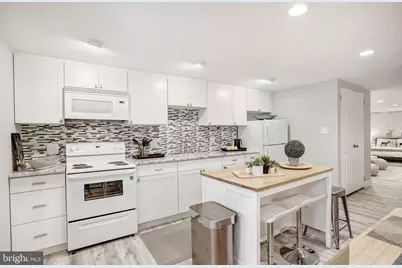 3817 NW Cathedral Avenue NW #GARDEN APARTMENT, Washington, DC 20016 - Photo 8