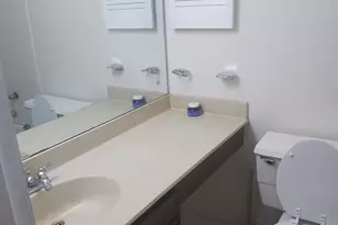 2141 P St NW, Washington, DC 20037 - Photo 22