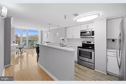 701 Pennsylvania Avenue NW #PH2, Washington, DC 20004 - Photo 2