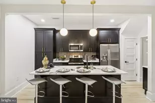 639 NW Columbia Road NW, Washington, DC 20001 - Photo 10