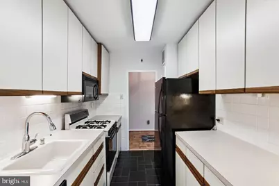 2475 Virginia Avenue NW #321, Washington, DC 20037 - Photo 22