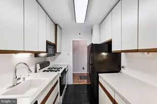 2475 Virginia Ave NW, Washington, DC 20037 - Photo 22