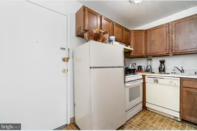 922 24th Street NW #313, Washington, DC 20037 - Photo 4