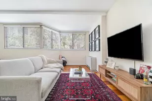 922 24th St NW, Washington, DC 20037 - Photo 4