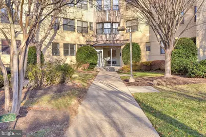 212 Oakwood Street SE #B5, Washington, DC 20032 - Photo 2