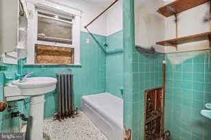 200 Van Buren St NW, Washington, DC 20012 - Photo 16