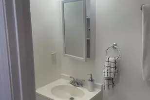 906 I St SE, Washington, DC 20003 - Photo 10