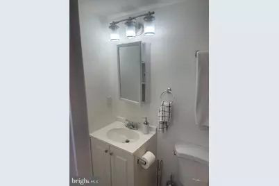 906 I Street SE #1, Washington, DC 20003 - Photo 12