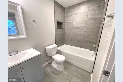 1307 K Street SE #101, Washington, DC 20003 - Photo 8