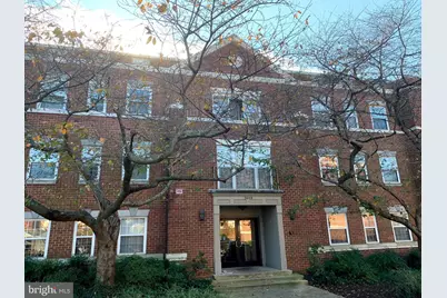 3609 38th Street NW #303, Washington, DC 20016 - Photo 2