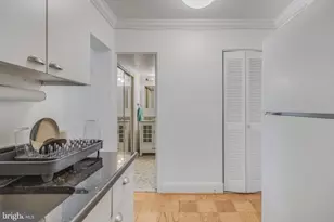 922 24th St NW, Washington, DC 20037 - Photo 4