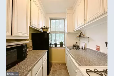 1404 Tuckerman Street NW #202, Washington, DC 20011 - Photo 6