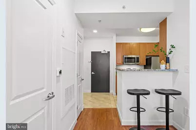 1111 25th Street NW #502, Washington, DC 20037 - Photo 4