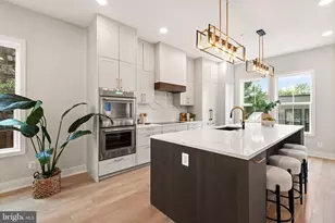 6008 34th Pl NW, Washington, DC 20015 - Photo 12