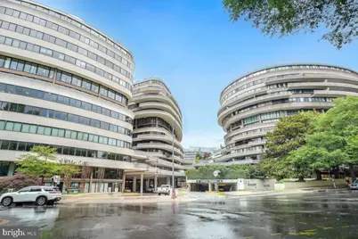 700 New Hampshire Avenue NW #116, Washington, DC 20037 - Photo 2