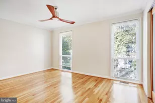 42 G St SW, Washington, DC 20024 - Photo 16