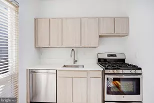 42 G St SW, Washington, DC 20024 - Photo 12