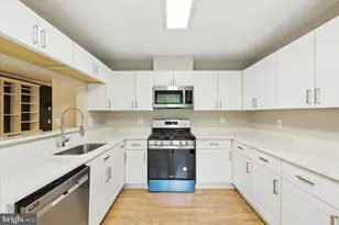 838 Hr Dr SE, Washington, DC 20032 - Photo 2