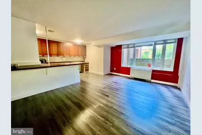 2400 41st Street NW #103, Washington, DC 20007 - Photo 8