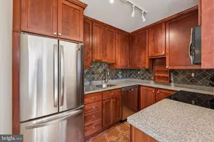2501 Calvert St NW, Washington, DC 20008 - Photo 14
