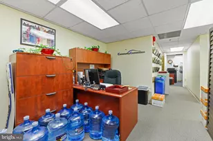 801 Pennsylvania Ave. SE, Washington, DC 20003 - Photo 50