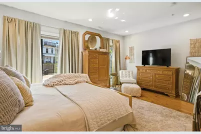 1364 Newton Street NW #1, Washington, DC 20010 - Photo 30