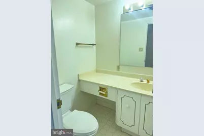 2555 NW Pennsylvania Avenue NW #919, Washington, DC 20037 - Photo 14