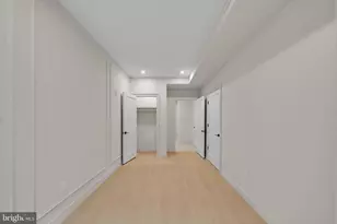 2121 Ward Pl NW, Washington, DC 20037 - Photo 10