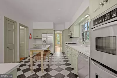 4925 Weaver Terrace NW, Washington, DC 20016 - Photo 6