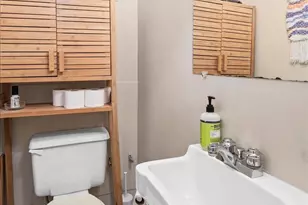 304 2nd St SE, Washington, DC 20003 - Photo 16