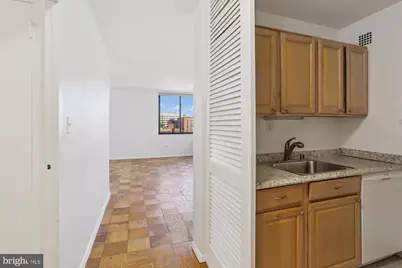 2030 F Street NW #906, Washington, DC 20006 - Photo 10