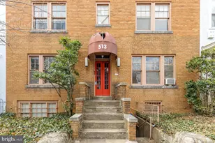 513 10th St SE, Washington, DC 20003 - Photo 2