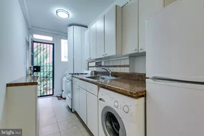 81 Q Street SW, Washington, DC 20024 - Photo 18