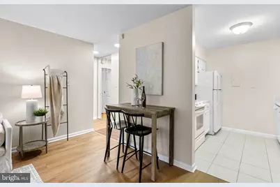 1318 22nd Street NW #101, Washington, DC 20037 - Photo 10