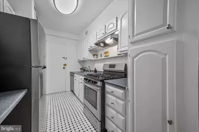 4201 Cathedral Avenue NW #303E, Washington, DC 20016 - Photo 4