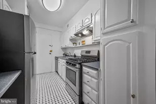 4201 Cathedral Ave NW, Washington, DC 20016 - Photo 4