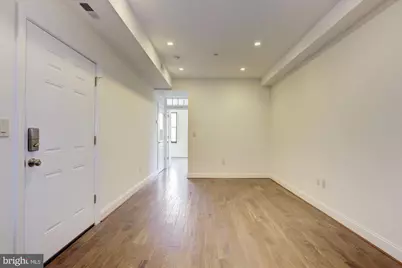 335 H Street NE, Washington, DC 20002 - Photo 6