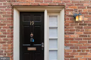 19 Snows Ct NW, Washington, DC 20037 - Photo 16