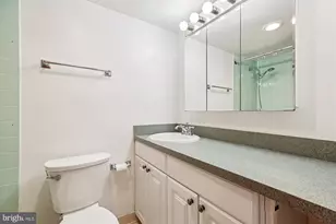 950 25th St NW, Washington, DC 20037 - Photo 22