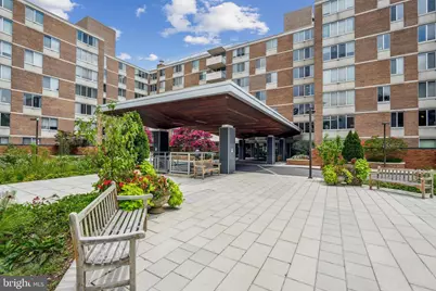 2939 Van Ness Street NW #630, Washington, DC 20008 - Photo 2