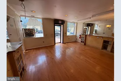 1005 8th Street SE, Washington, DC 20003 - Photo 6